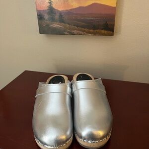 Lotta from Stockholm Silver Clogs - size 38